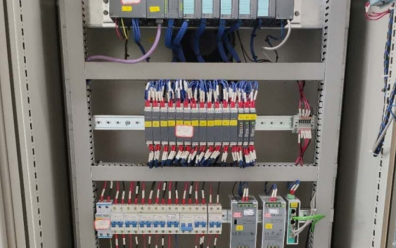 PLC逻辑控制系统,DCS集散控制系统,伺服精准控制系统